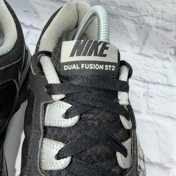 Nike Dual Fusion ST2 Womens Size 9.5 Black Sliver Training Shoes Sneakers - Picture 3 of 11